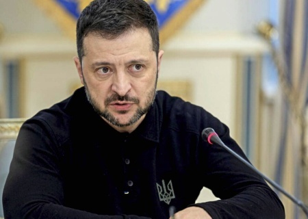    Зеленский пытается вернуться в легитимное поле. Санкции против Петра Порошенко — начало демайданизации Украины?