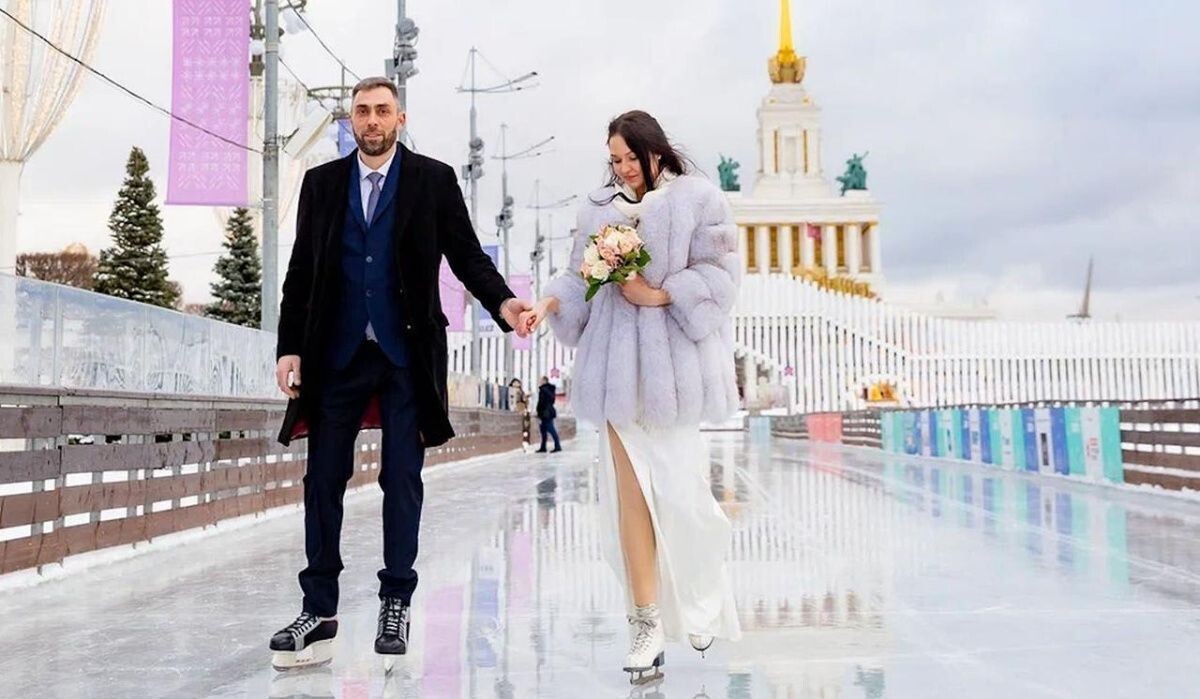     Свадьба на катке. Источник: mos.ru Автор фото: Пресс-служба Мэра и Правительства Москвы