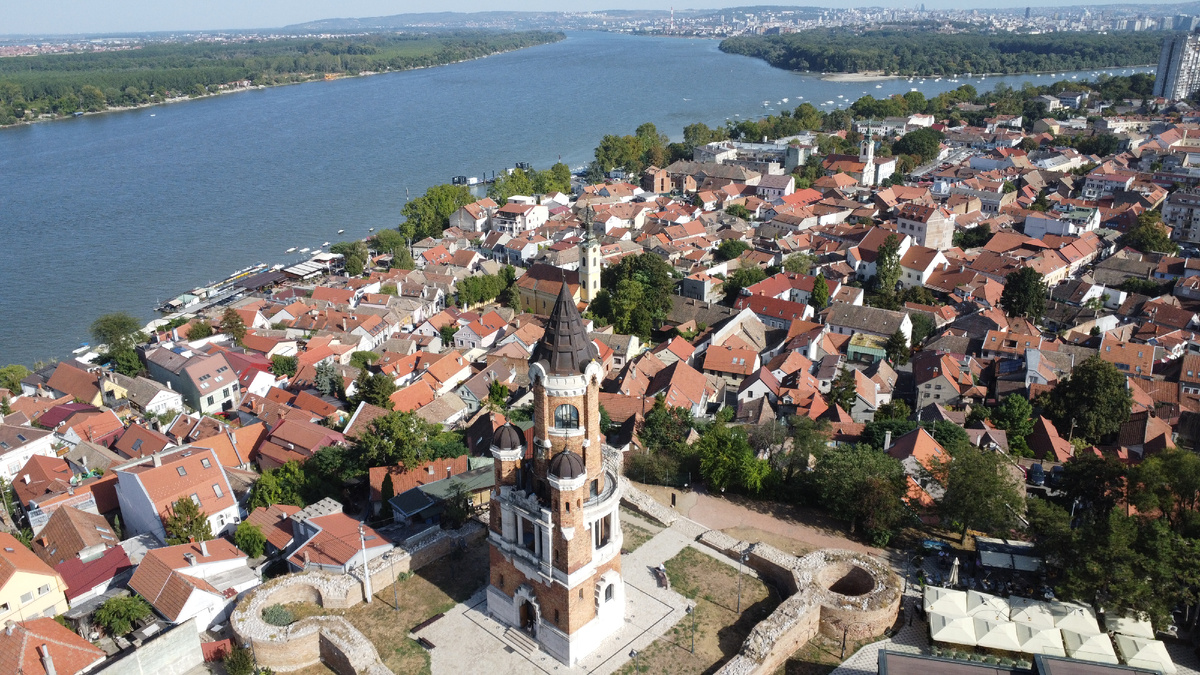 Белград, Земун. Чем не имя? Красиво же звучит.