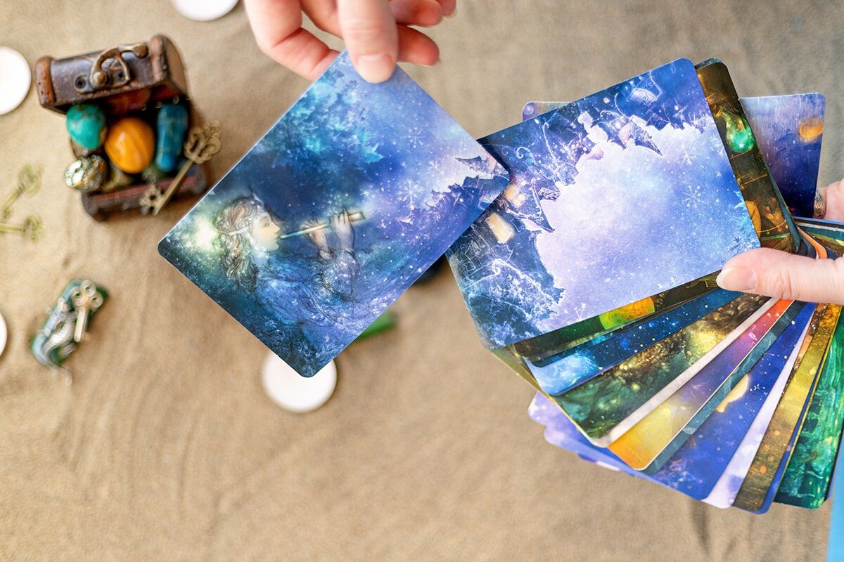 МАК — это не гадание, а метод психотерапии. Источник: Shutterstock📷
