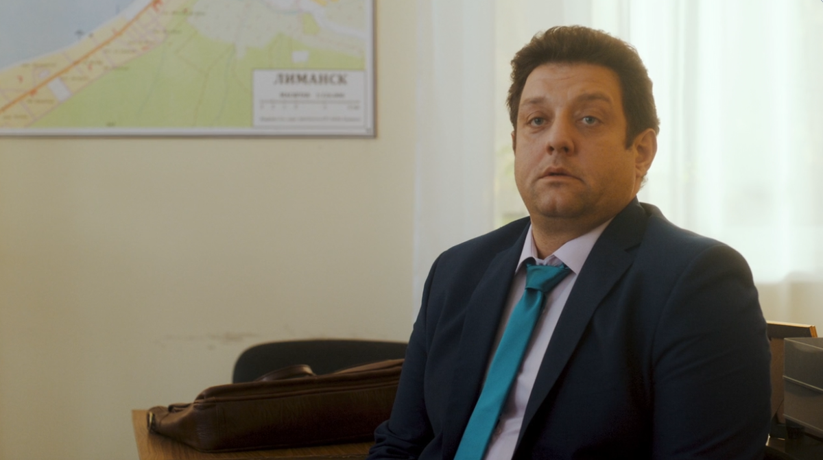 Кадр из сериала "Орлинская. Стрелы Нептуна" (2022). Дмитрий - Михаил Полицеймако