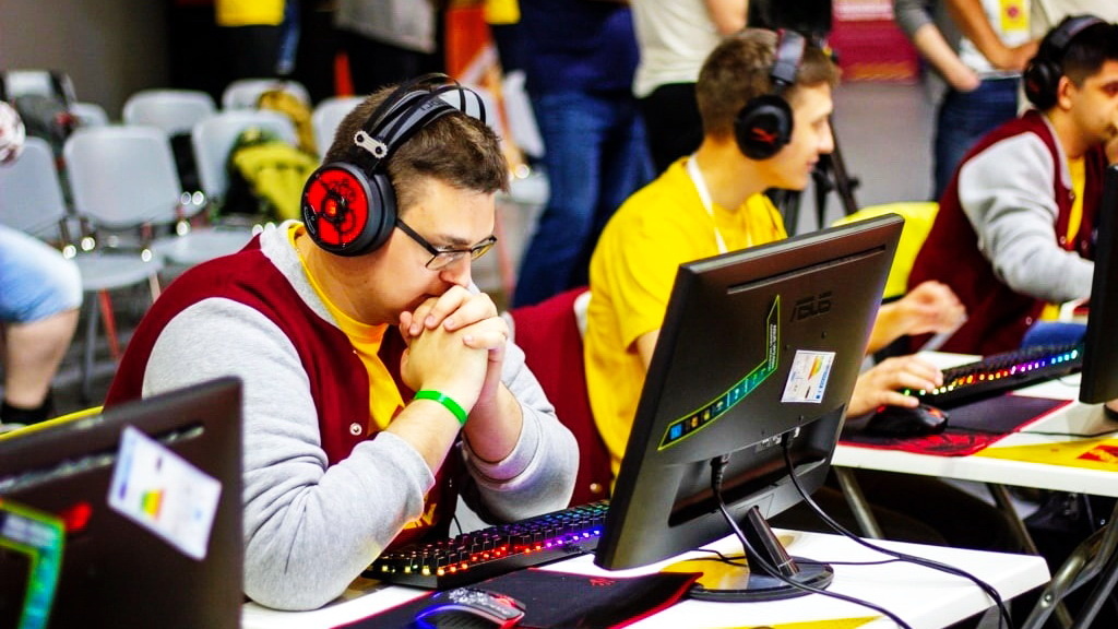    Югорские фиджитал-футболисты могут сыграть с известными европейскими клубами