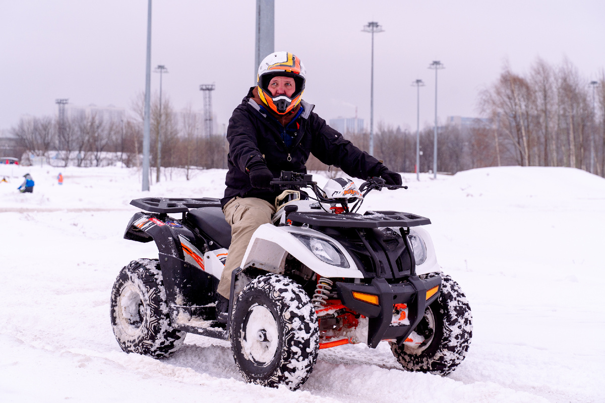 Утилитарный квадрицикл AU300