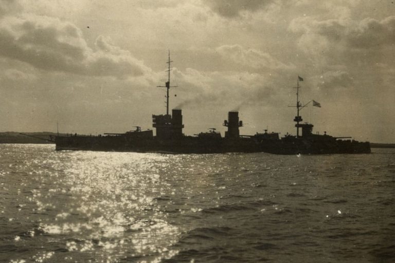    Линейный корабль «Императрица Мария».