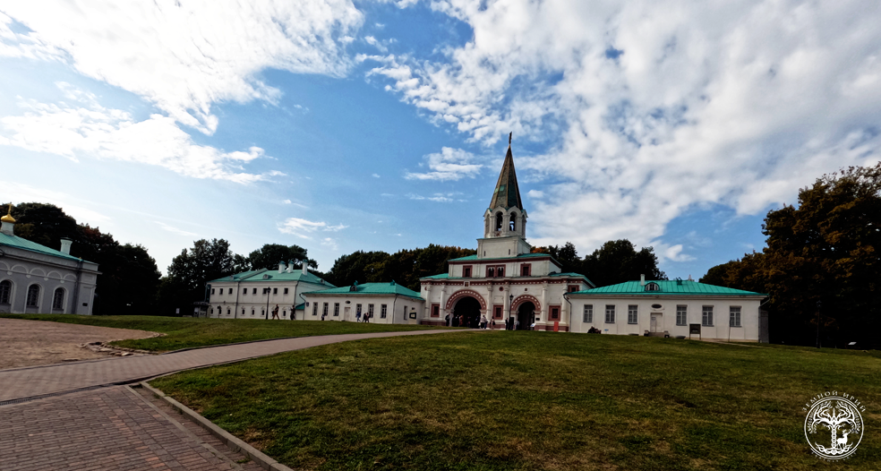 Передние ворота в Коломенском.