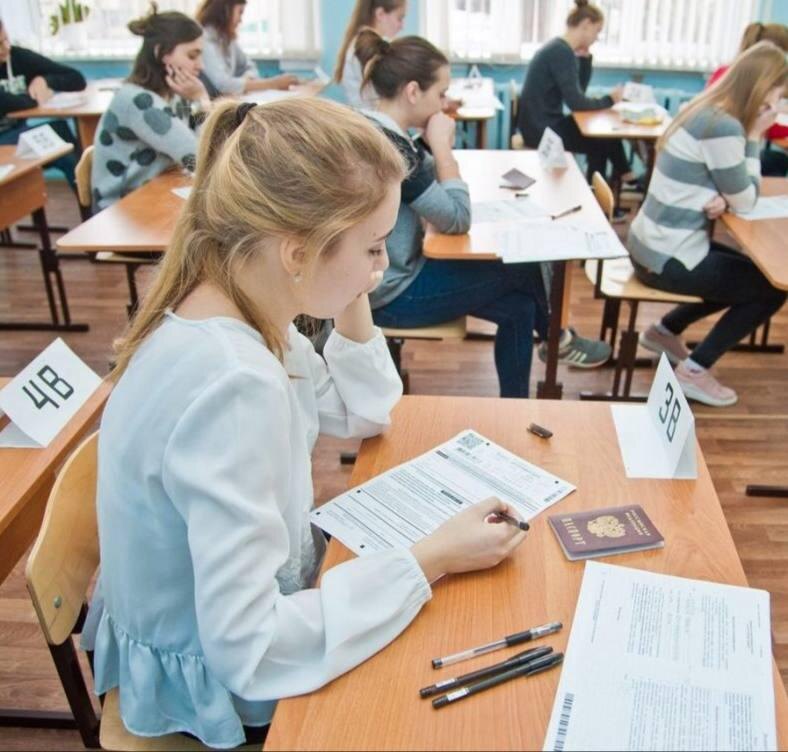    Какие два экзамена надо сдать на ОГЭ в 2025 году, вместо четырёх