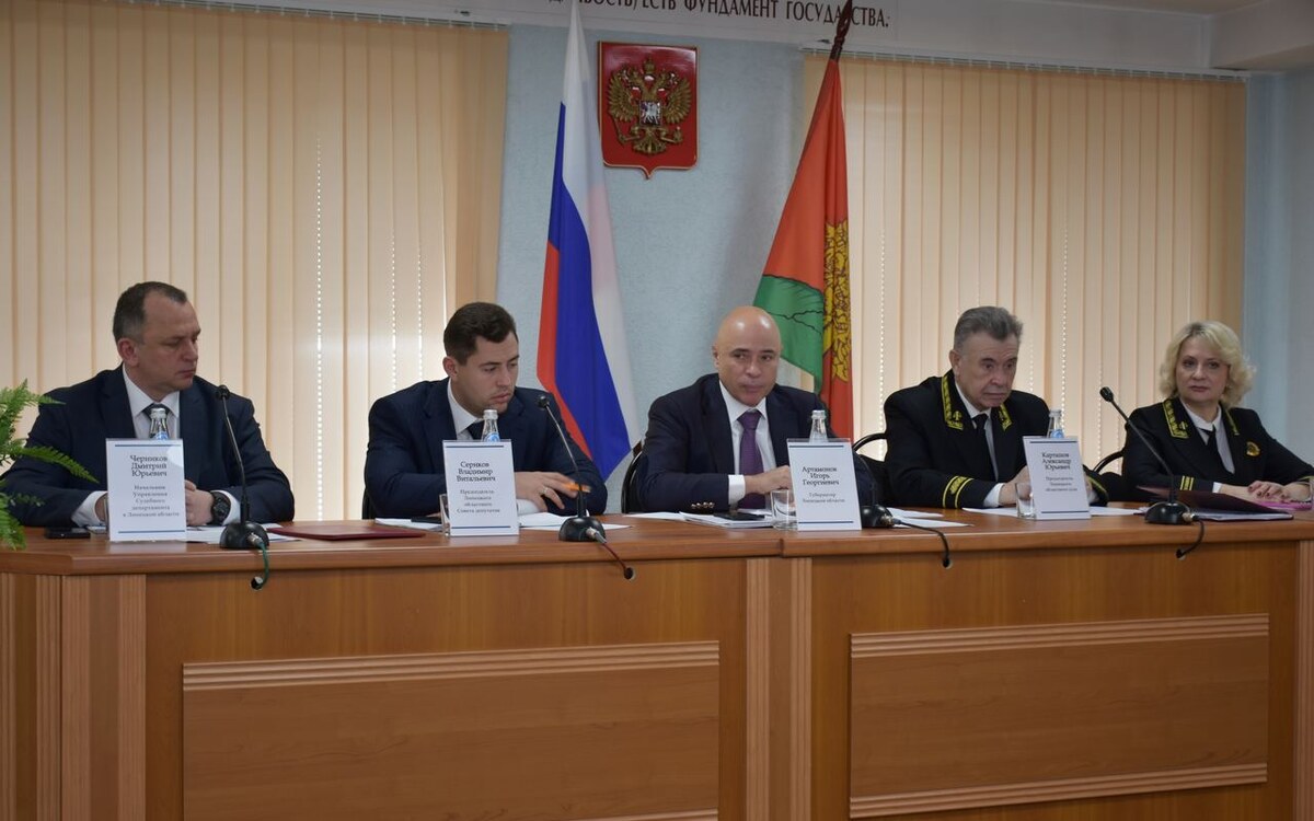    В 2024 году судами Липецкой области рассмотрено более 370 тысяч дел и материалов областного Совета депутатов