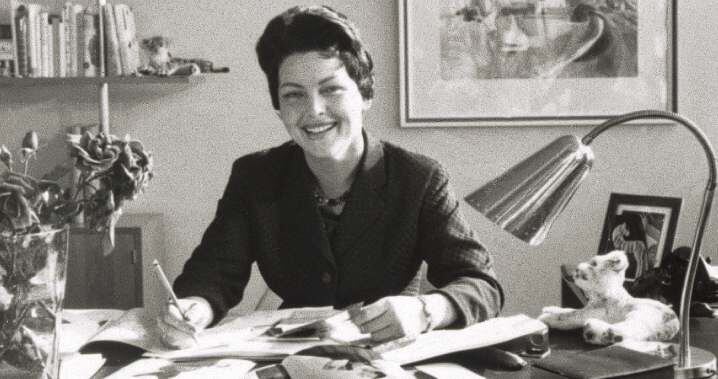 Энне Бурда - Немецкая издательница. Создательница журнала "Burda"