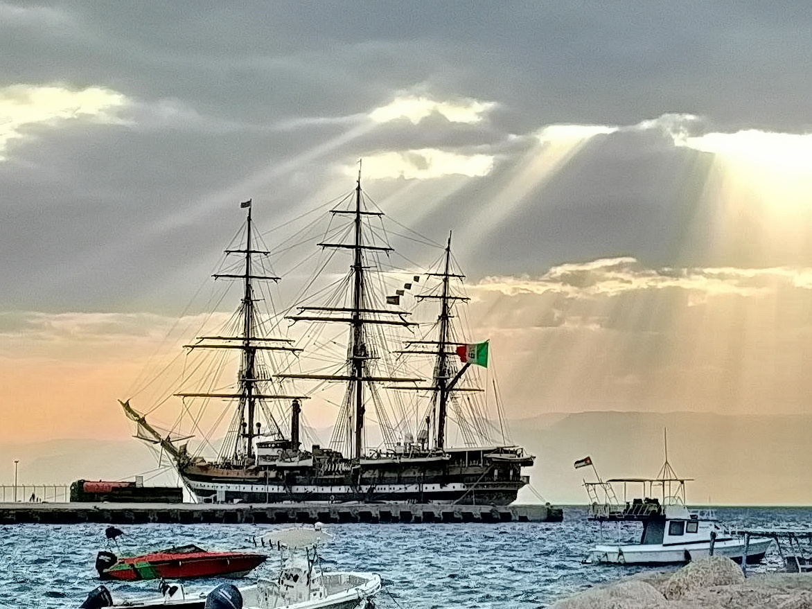 "Америго Веспуччи" в Акабе, Иордания