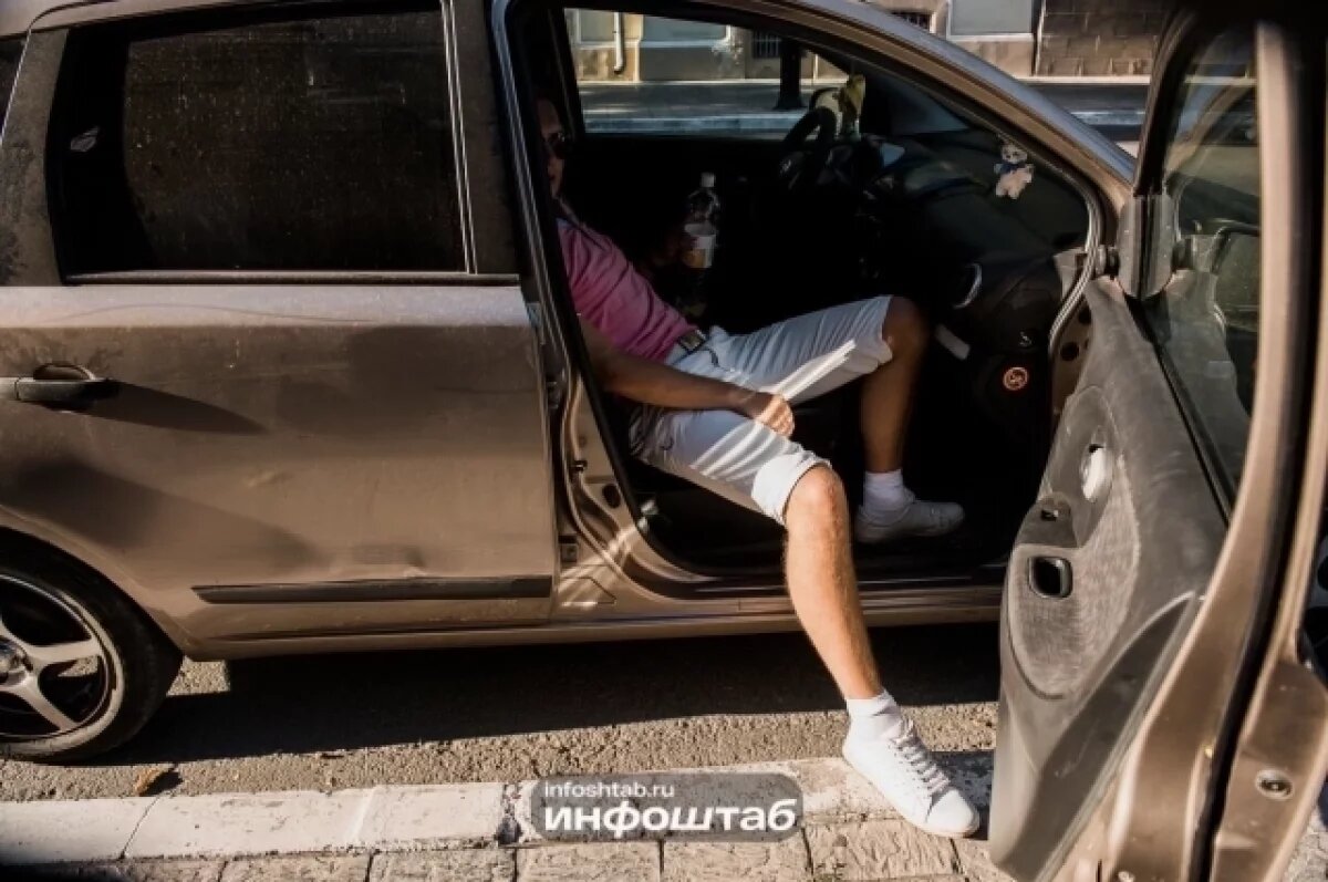    В Астрахани вводят запрет на парковку на ряде улиц