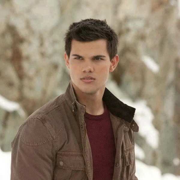     Тейлор Лотнер сыграет самого себя и своего персонажа из «Сумерек» в новом сериале