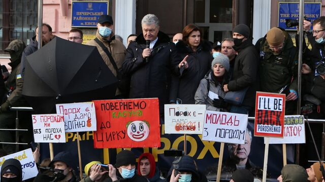 © РИА Новости . Стрингер
Перейти в фотобанк
Суд в Киеве избрал меру пресечения экс-президенту Украины П. Порошенко