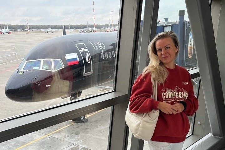 В аэропорту Внуково накануне посадки. Фото из личного архива Виктории Подольской.