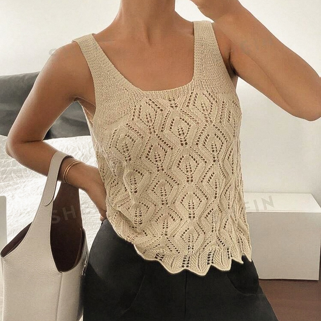 Топ с ажурными листьями