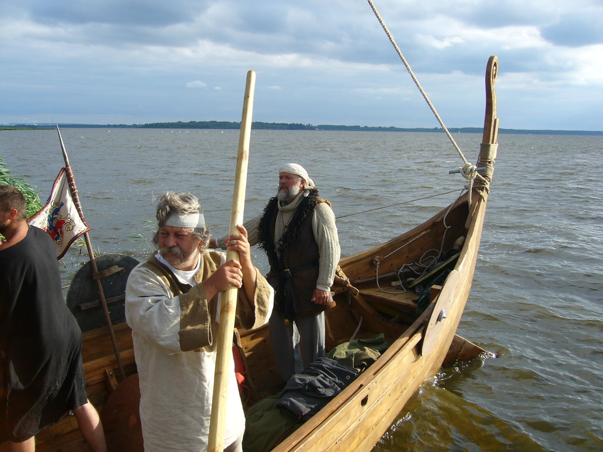 Хитрый мазур в свитере и есть Марек Шаблинский.
