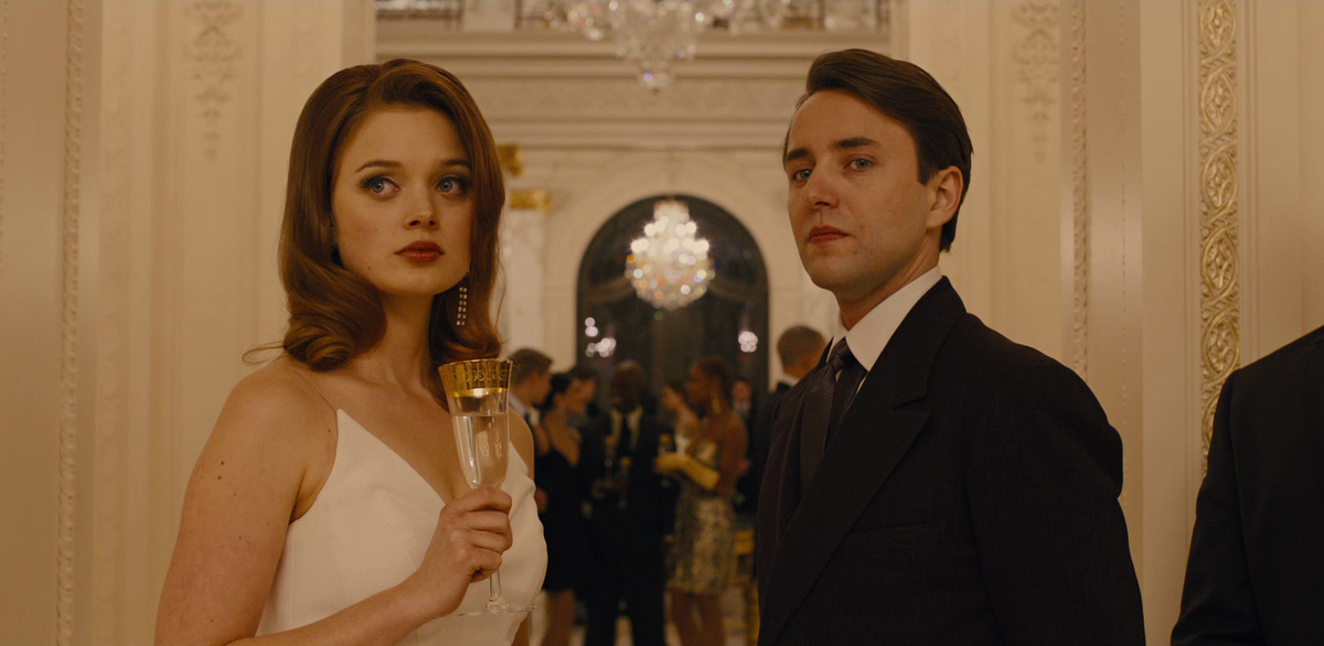 Кадр из фильма "Время" 2011