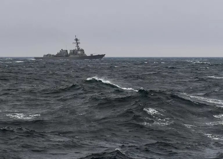 © Фото : U.S. Navy / Michael H. Lehman