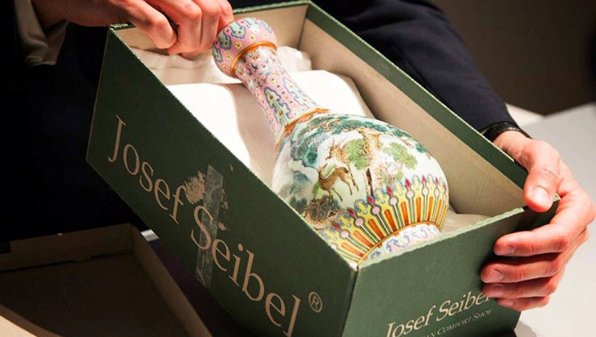 Императорская ваза эпохи Цяньлуна, XVIII век