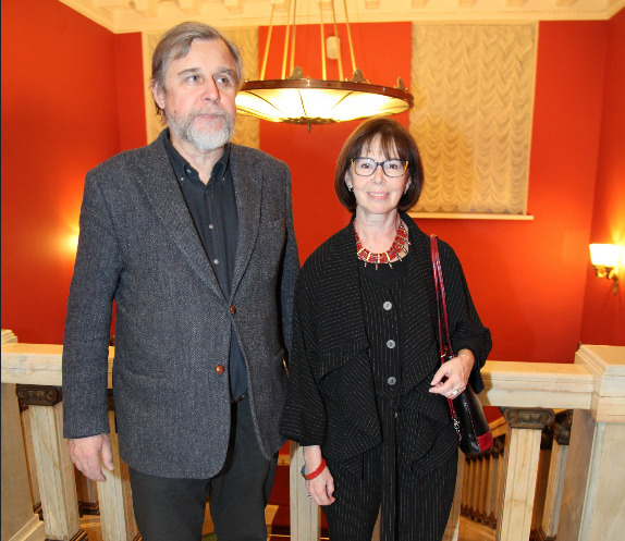 РБК (Евгения Симонова и Андрей Эшпай)