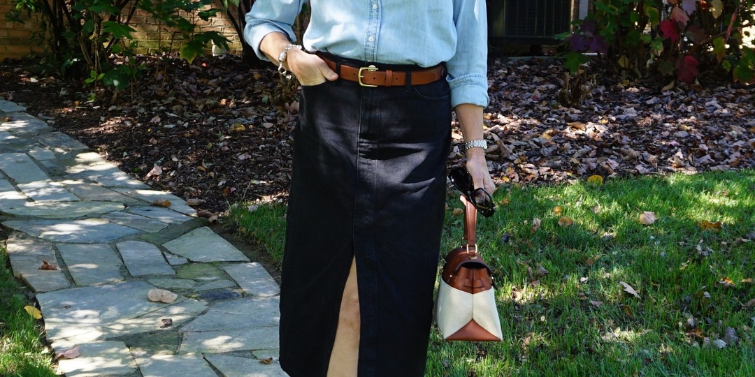 Хочу юбку! 12 красивых и актуальных стилизаций на весенний сезон для женщин старше 50