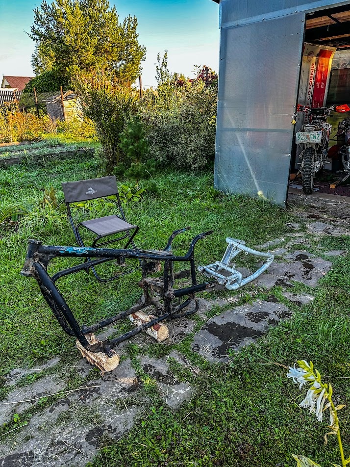 "Харли-Дэвидсон тоже начинался с сарая" - разместил я тогда подпись к сторис.