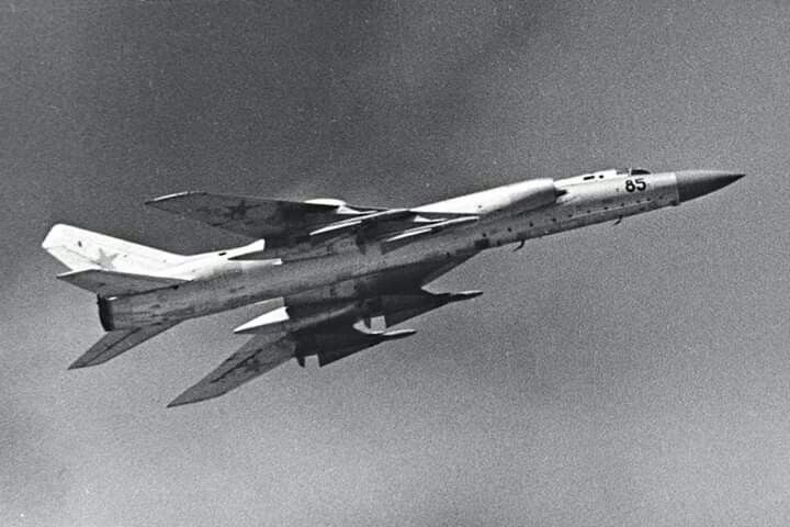 Ту-128 в полете
