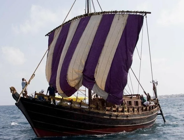 Финикийский торговый корабль