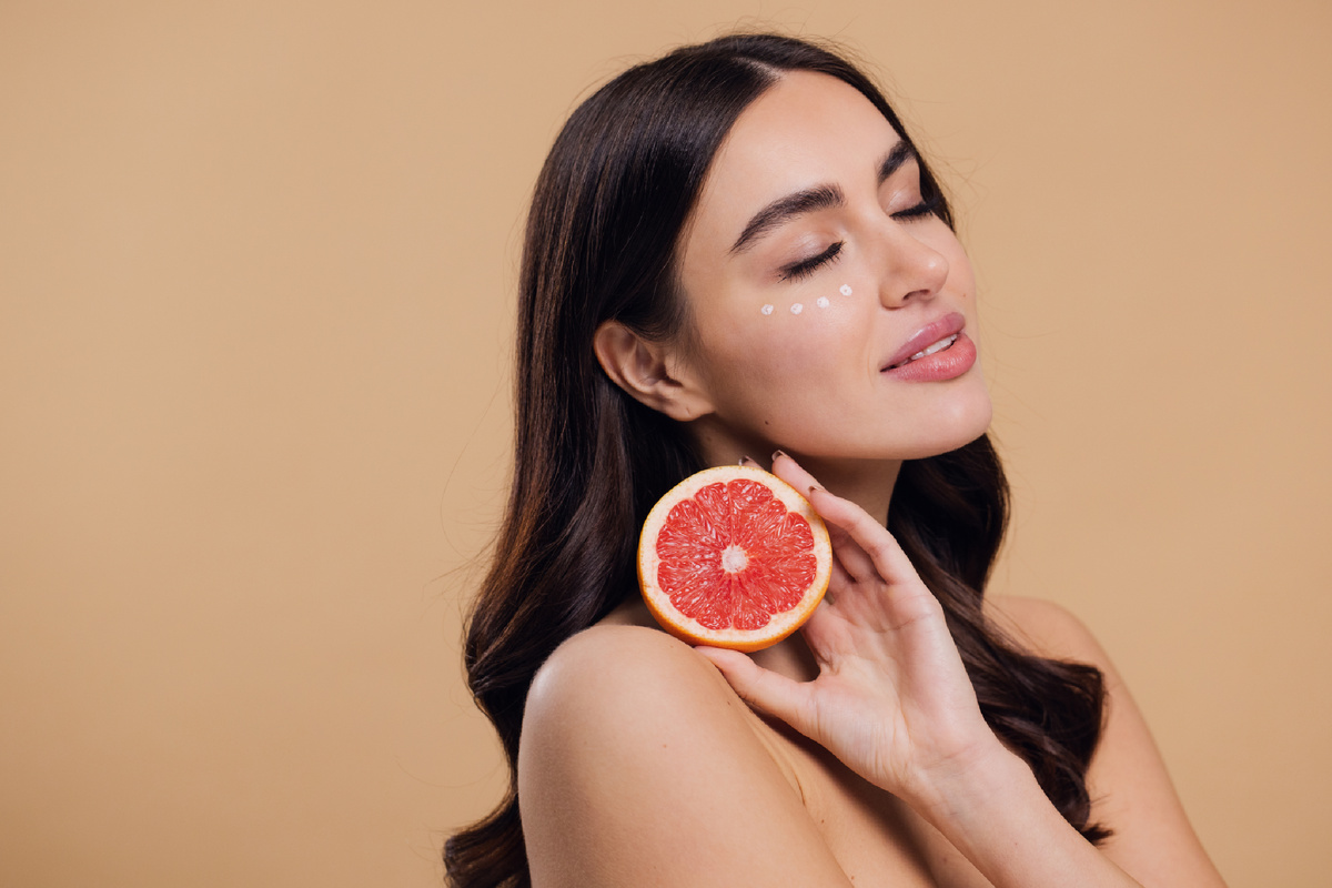 Как убрать отеки под глазами