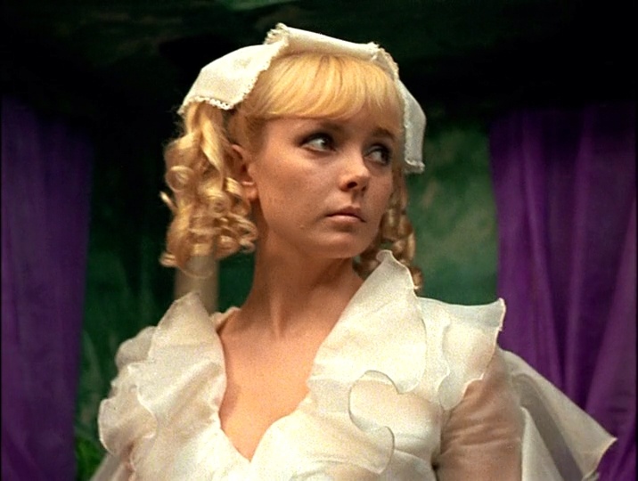   Нонна Терентьева, кадр из фильма «Дворянское гнездо» (1969, Мосфильм)