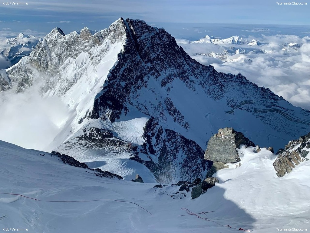 Вид на Лхоцзе со склона Эвереста. Фото: 7vershin.ru