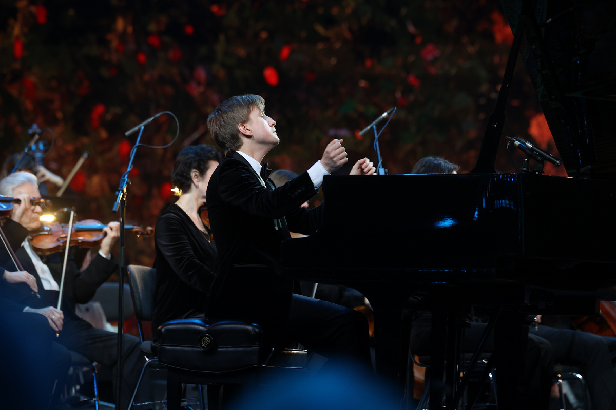 Дмитрий Маслеев