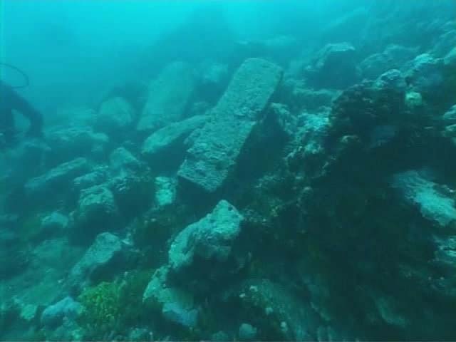 Подводные руины Нан-Мадола