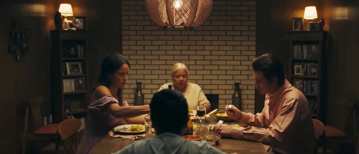 Кадр из фильма "Отсутствие Эдема".