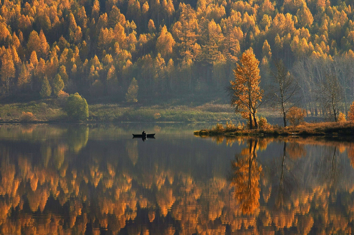 он собирался и дом проавать