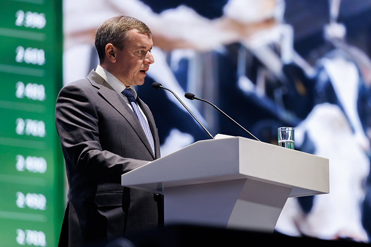    Марат Зяббаров: «РТ удалось сохранить лидерство по объемам производства молока, говядины, по картофелю регион занял второе место в стране».   
Фото: Сергей Елагин