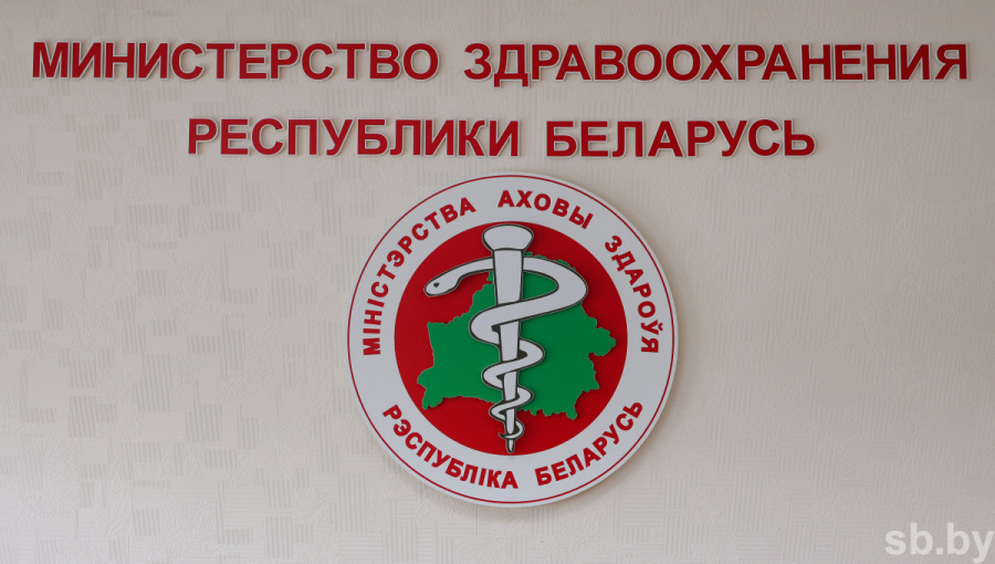     Минздрав установил размер надбавок медработникам со средним специальным образованием