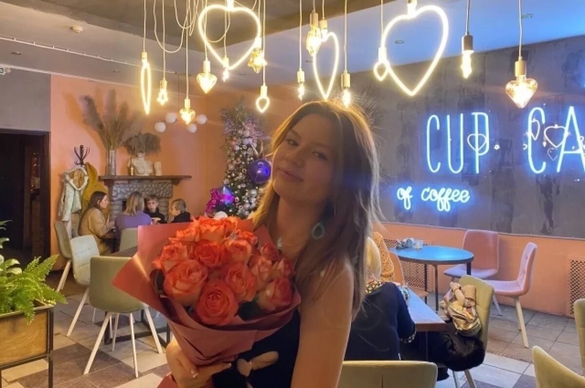    В День всех влюблённых многие девушки будут ждать от возлюбленных букет или хотя бы валентинку.