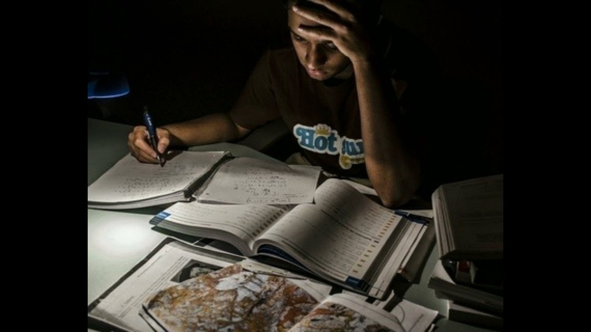    Ночная работа: почему это не лучший выбор для студента