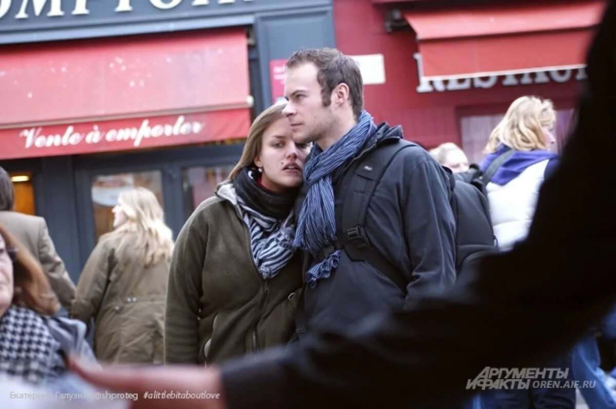    Волгоградцы назвали плюсы и минусы служебных романов