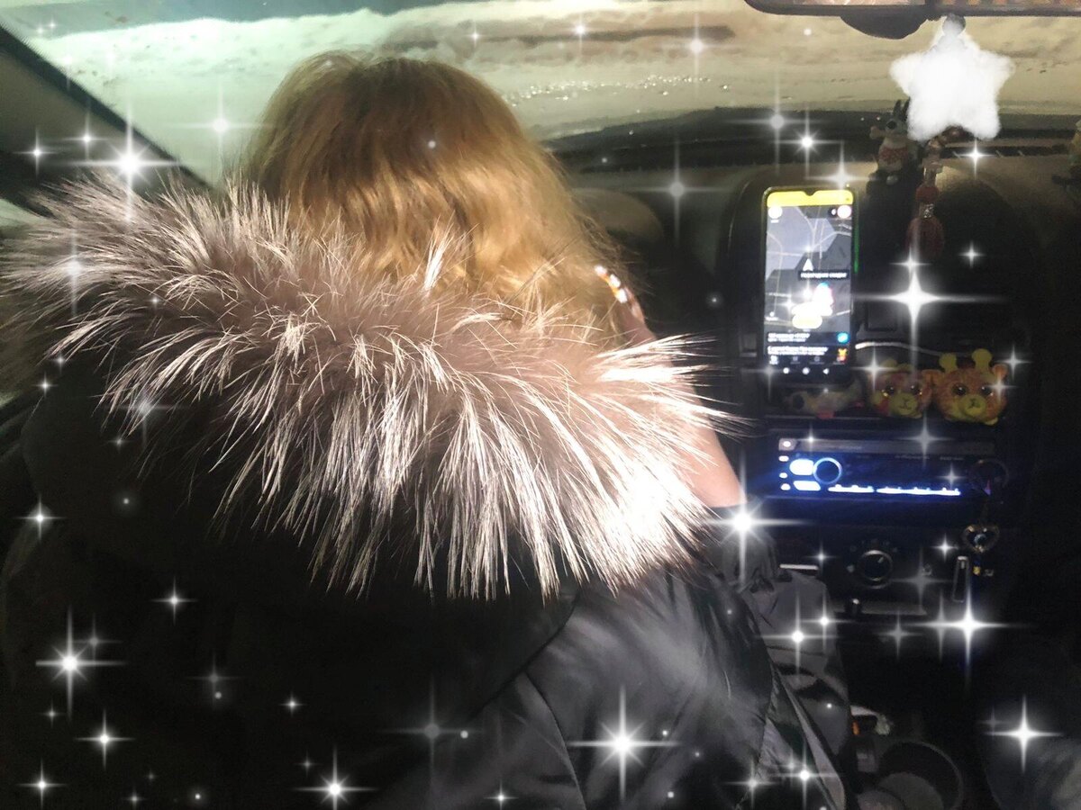 Да, я сижу спиной к пассажирам. Но я ВСЁ слышу!