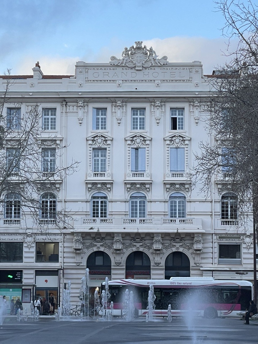 мода франция февраль люди свобода одежда юмор шутки