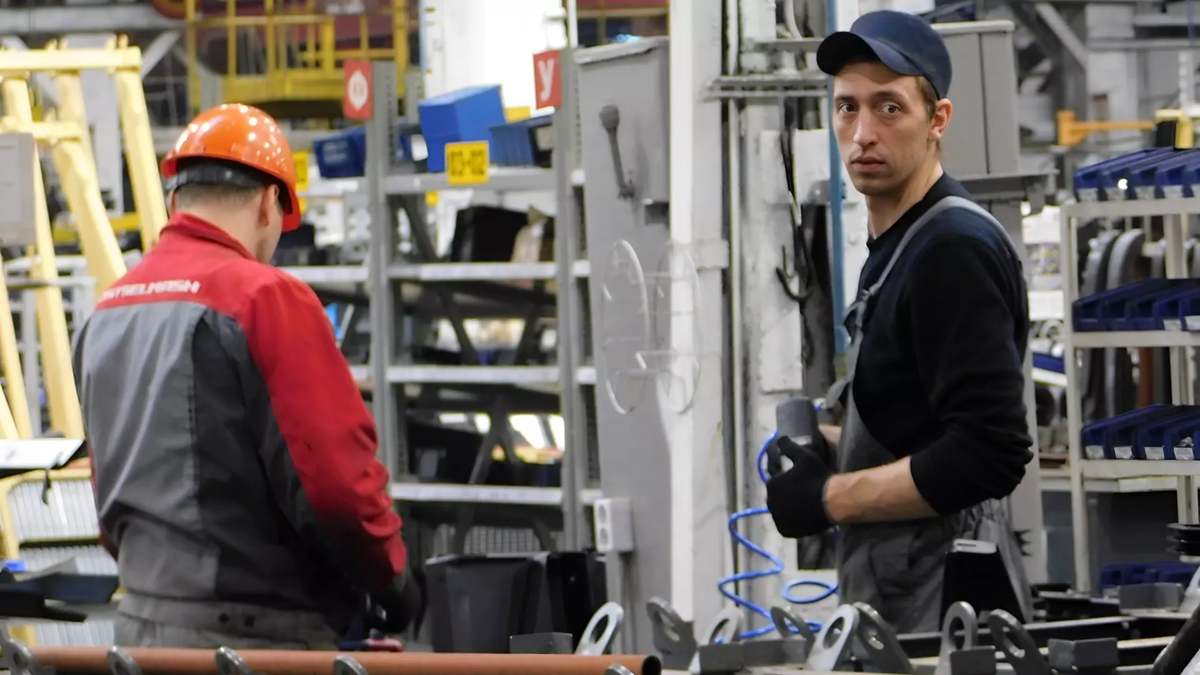 Фото: 1MI. рабочие
