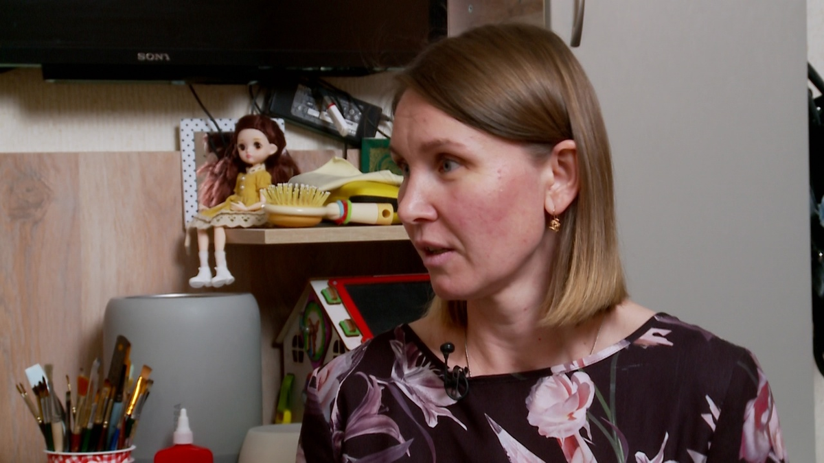 Мастер по росписи деревянных изделий Людмила Рогова