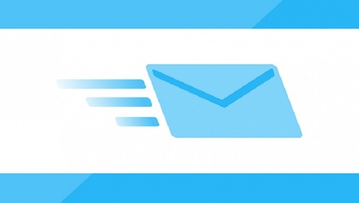    В Париже открылось кафе, где можно отправить письмо себе в будущее