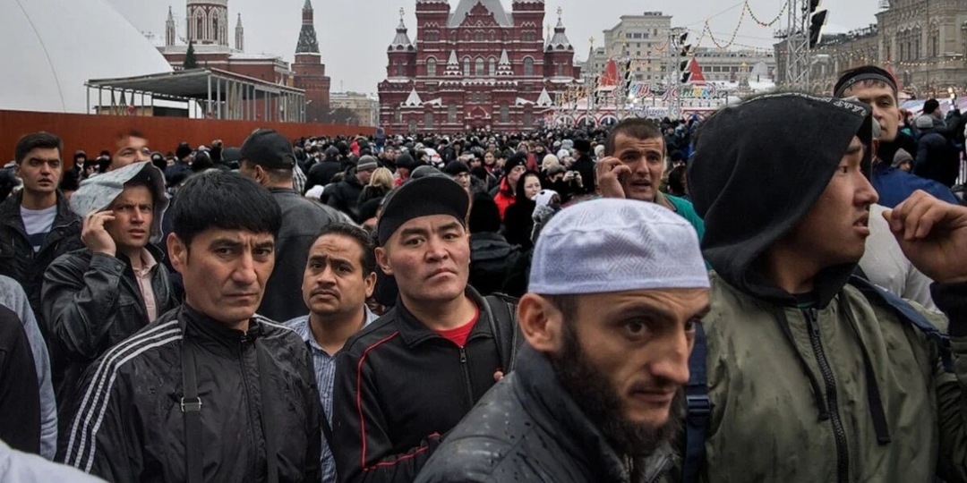 ЧП❗️ Массовое отравление мигрантов в Москве