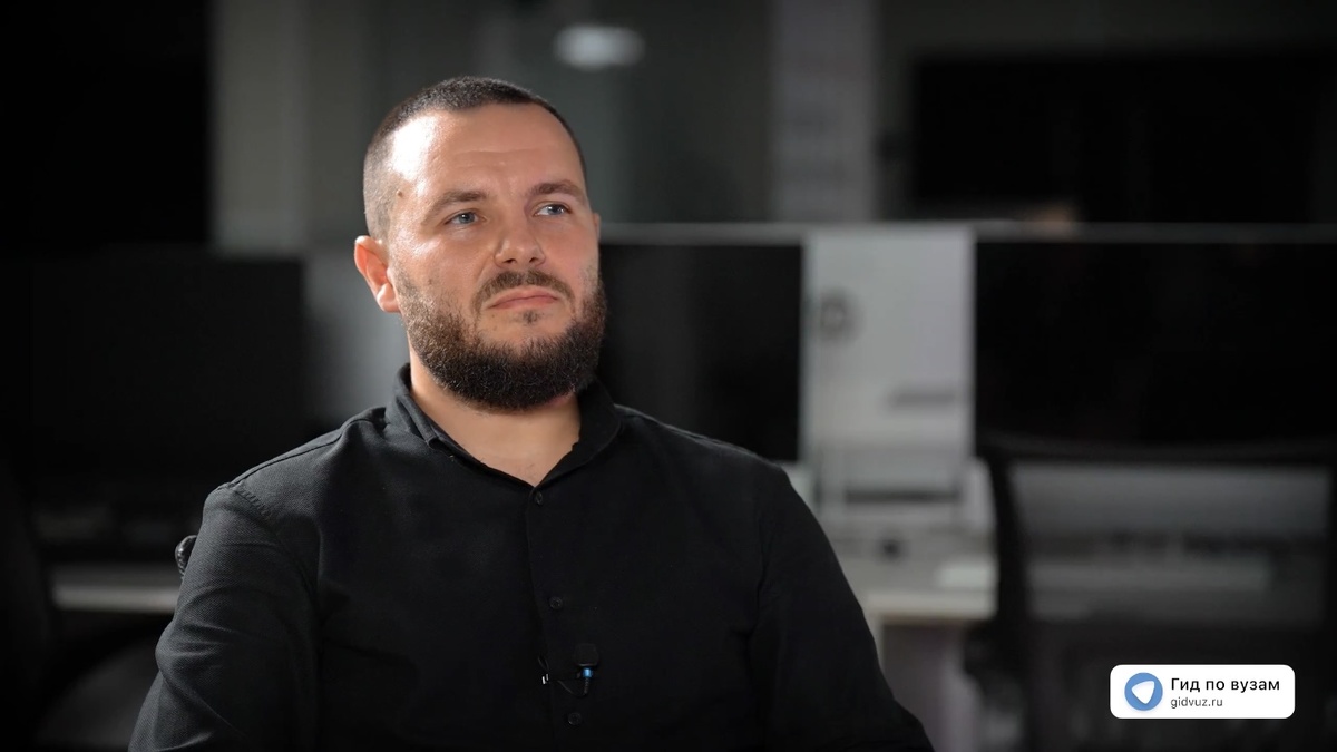 Декан факультета цифровых технологий и профессионального образования ГИЭФПТ, к.э.н., Москалев Сергей Михайлович. СМИ «Гид по вузам».