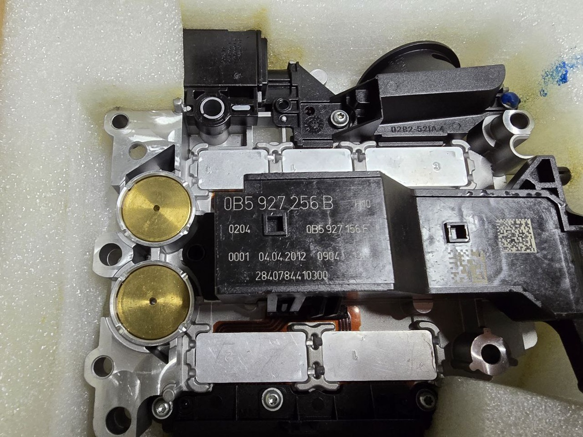 Плата управления мехатроником 0b5 gl501 audi S-tronic 0b5927256b в наличии в AKPP-DSG-SERVICE 