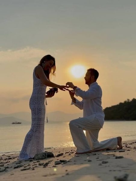    Денис Клявер с женой Ириной, фото:starhit.ru