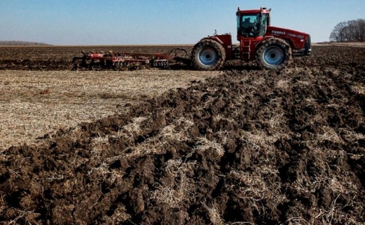    Российские аграрии выйдут в поля раньше обычных сроков