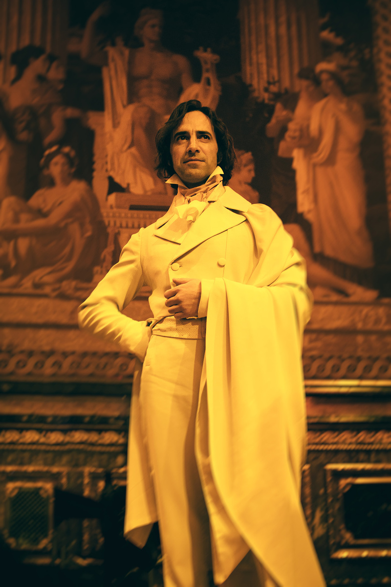    Илья Любимов